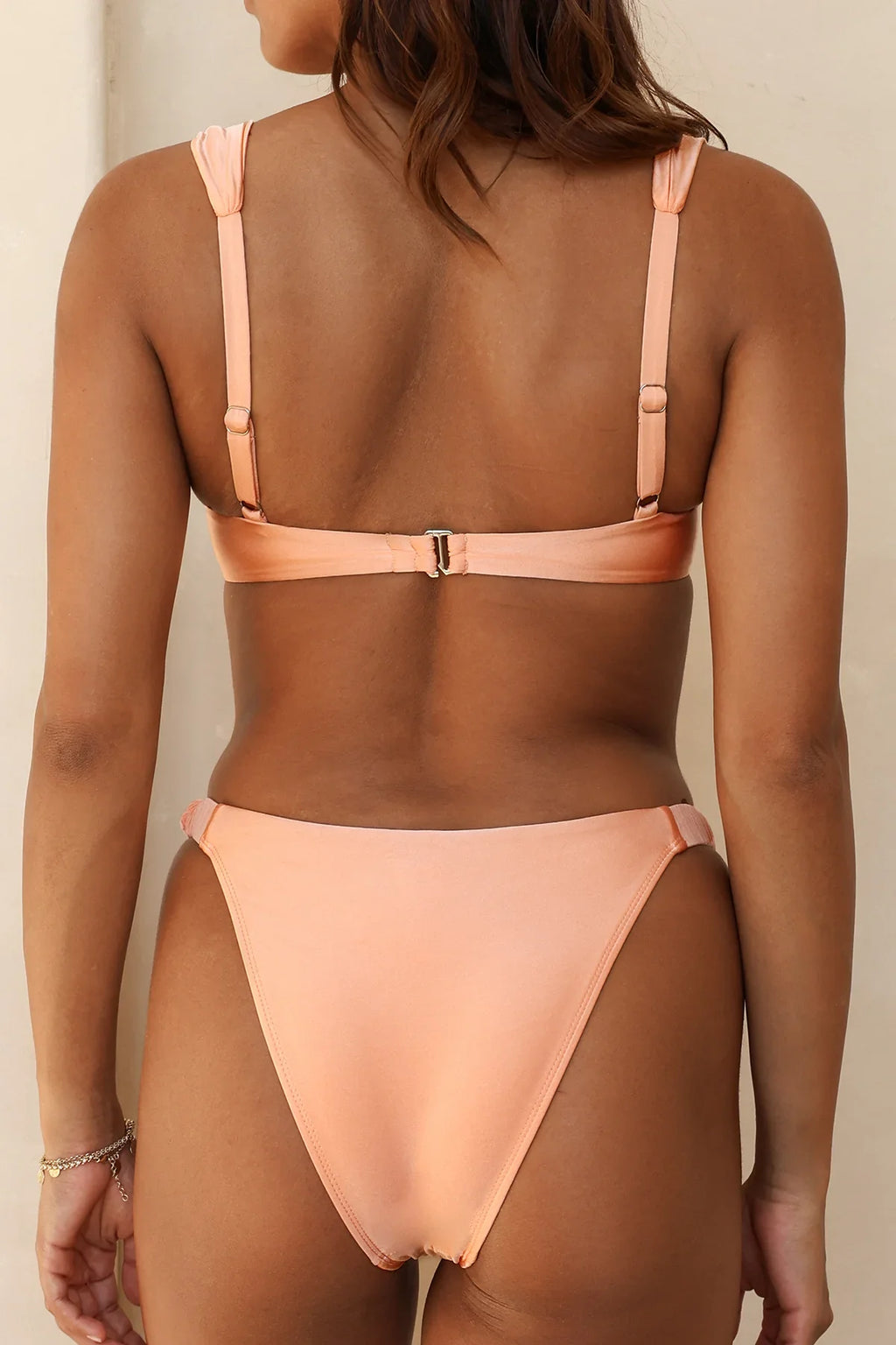 Peach Nectar Underwire Cheeky Set