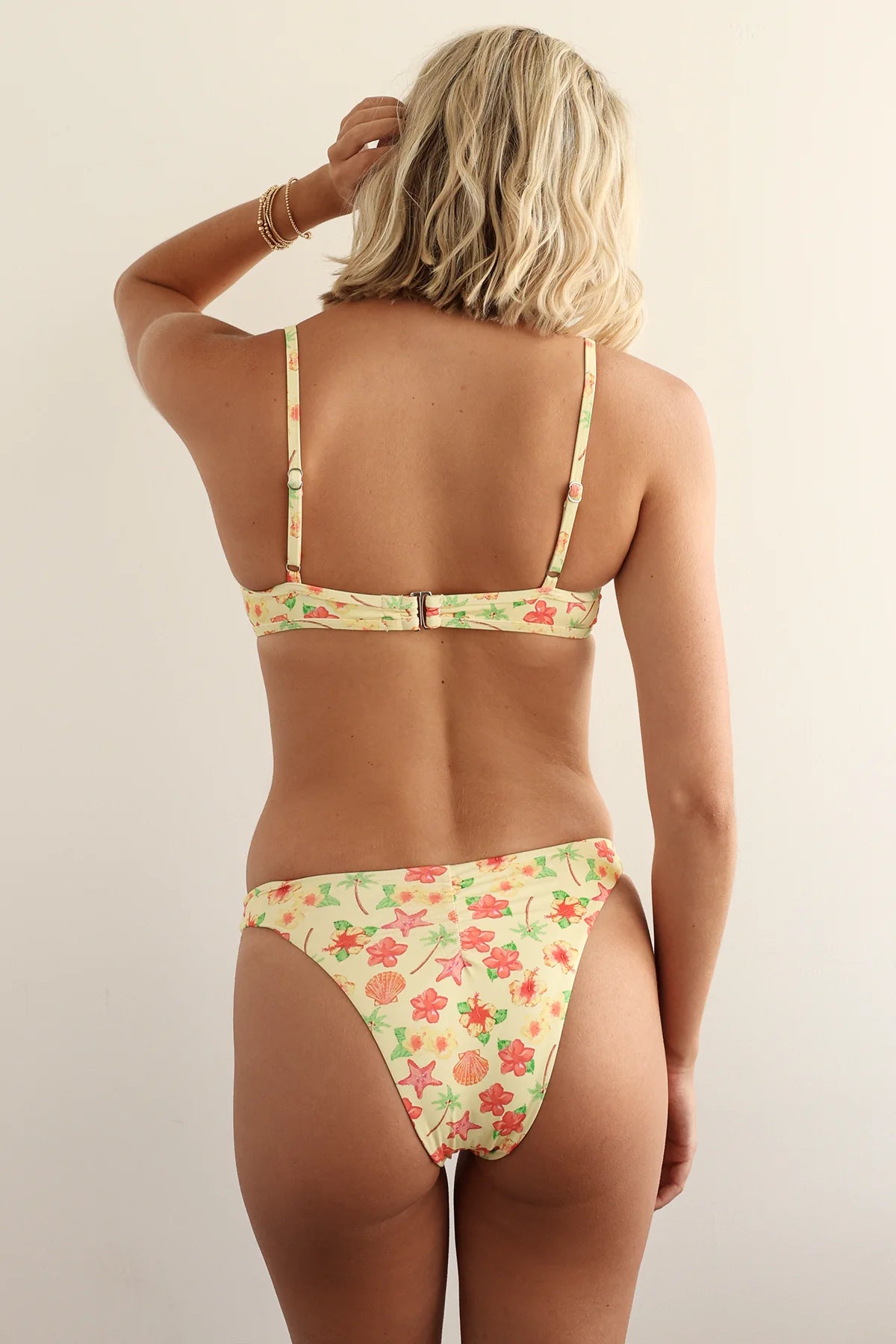Sunshine Hibiscus Underwire Super Cheeky Set