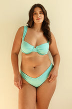 Aqua Sky Underwire Super Cheeky Set